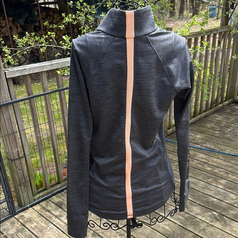 Under Armour Fitted Long Sleeve Black and Gray Zippered Top - Picture 6 of 7